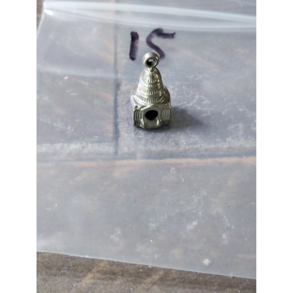 Vintage Sterling Silver US Capitol Building Washington DC Peep Hole Charm 925